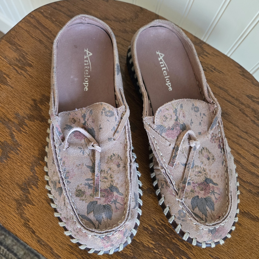 Antelope Dusty Pink Floral Suede Moccasin Mule Slip-Ons - Picture 3 of 10